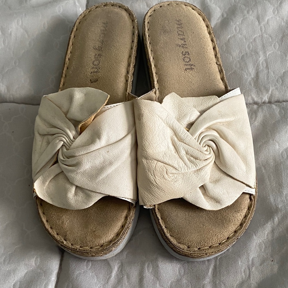 Soft Surroundings Women's Knotted Cream Sandals